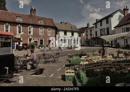 Jour de marché, Framlingham, dans le Suffolk, East Anglia, Angleterre, RU Banque D'Images