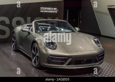 LOS ANGELES, CA/USA - 20 NOVEMBRE 2019 : une Porsche 911 Carrera 4S voiture à la Los Angeles Auto Show. Banque D'Images