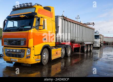 Camion Volvo FH500 camion ou tracteur. Banque D'Images