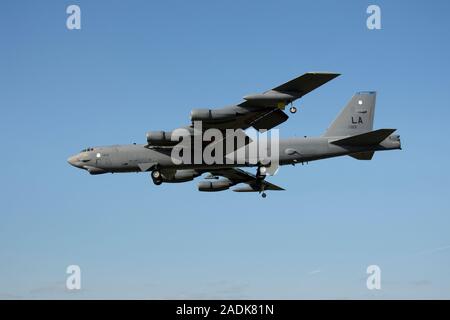 Boeing B-52H Stratofortress, 61-0013, du 2e PC, United States Air Force Global Strike Command basé à Barksdale AFB, vu l'atterrissage à RAF Fairford Banque D'Images