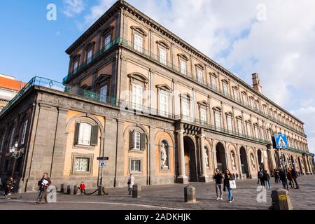 Le Palazzo Reale, le Palais Royal, Piazza del Plebiscito, Naples, Italie Banque D'Images
