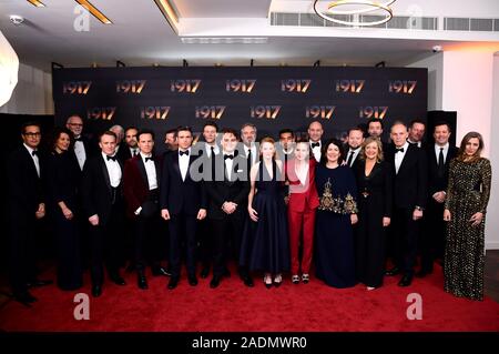 Jamie Parker, Andrew Scott, Richard Madden, Wilson-Cairns Krysty, George MacKay, directeur Sam Mendes, Dean-Charles Chapman, Mark Strong, Pippa Harris, Nabhaan Rizwan, Claire Duburcq, Daniel Mays, assister à la Première Mondiale 1917 à Leicester Square, Londres. Banque D'Images