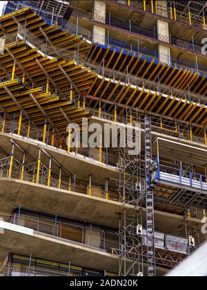 La construction d'appartements Bayside sur le front de mer à Worthing, West Sussex, Angleterre, Royaume-Uni Banque D'Images