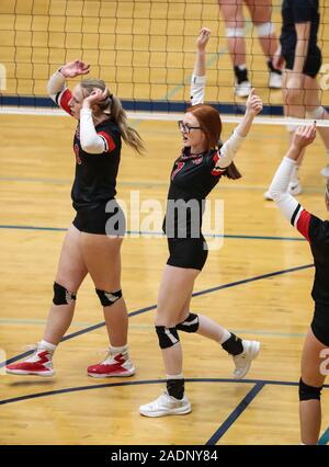 Volley-ball action avec Timberlake vs Gooding High School à coeur d'Alène, Idaho. Banque D'Images