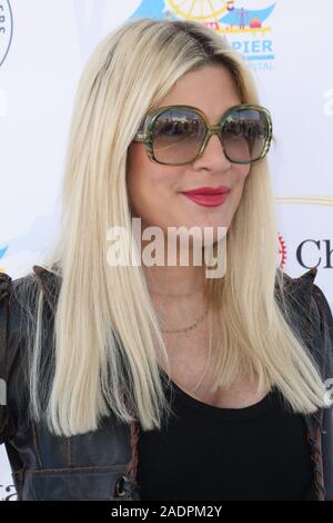 20e Congrès annuel de l'hôpital de l'UCLA Mattel Children's Party "sur le quai" à Santa Monica Pier de Santa Monica, en Californie, le 3 novembre 2019 En vedette : Tori Spelling Où : Santa Monica, Californie, États-Unis Date : 03 Nov 2019 Credit : Sheri Determan/WENN.com Banque D'Images