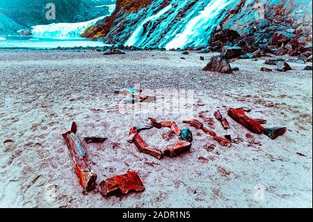 Des mots écrits dans la pierre près de Mendenhall Glacier près de Juneau, Alaska, USA. Banque D'Images