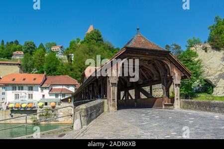 Suisse, Fribourg, Sarine, Pont de pont couvert de Berne Banque D'Images