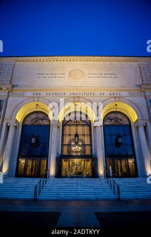 Façade principale du Detroit Institute of Arts, (DIA), l'une des plus grandes et des plus importantes collections d'art au United States, Detroit, Michigan, Banque D'Images