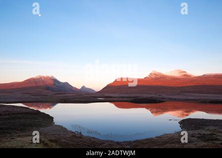 Lochan un ais et Inverpolly montagnes, Wester Ross Banque D'Images