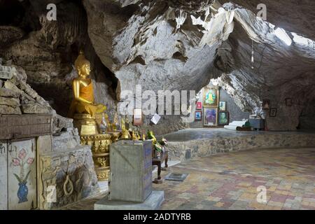 Wat Tham Sumano cave temple, Thaïlande Banque D'Images