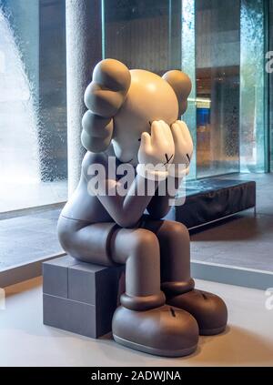 Compagnon kaws Banque de photographies et d'images à haute résolution -  Alamy