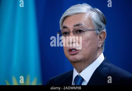 Berlin, Allemagne. Le 05 mai 2019. Kassim-Schomart Tokajew, Président du Kazakhstan, a pris la parole lors d'une conférence de presse avec la Chancelière Merkel après sa rencontre à la Chancellerie fédérale. Crédit : Bernd von Jutrczenka/dpa/Alamy Live News Banque D'Images