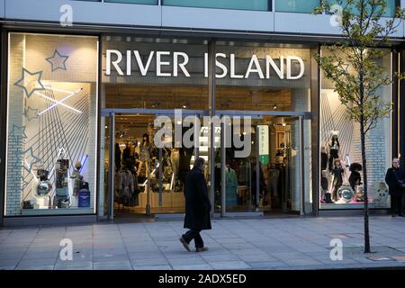 Une succursale de River Island sur Oxford Street à Londres. Banque D'Images