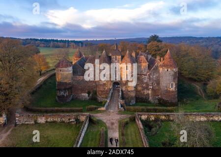 La France, l'Yonne, la Puisaye, Treigny, Château de Ratilly (vue aérienne) // France, Yonne (89), Puisaye, Treigny, château de Ratilly (vue aérienne) Banque D'Images