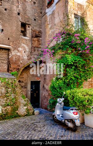 Via Sant'Angelo in Pescheria, Rome, Italie Banque D'Images