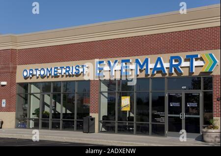 Eyemart Boutique Express dans centre commercial. Banque D'Images