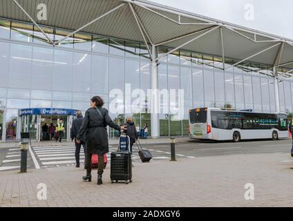 L''aéroport de Bristol, Terminal, bâtiment à Lulsgate Bottom en Amérique du Somerset, Royaume-Uni. Banque D'Images