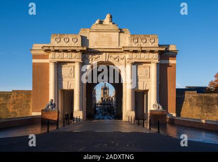 Porte de Menin mémorial aux disparus, Ypres Banque D'Images