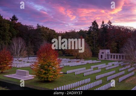 De Buttes New British Cemetery et la Nouvelle-Zélande mémorial aux disparus, le bois du Polygone Banque D'Images