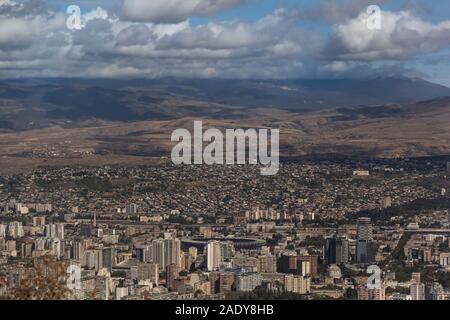 Vue panoramique de la ville de Tbilissi, en octobre 2019, la Géorgie, le Caucase. Banque D'Images