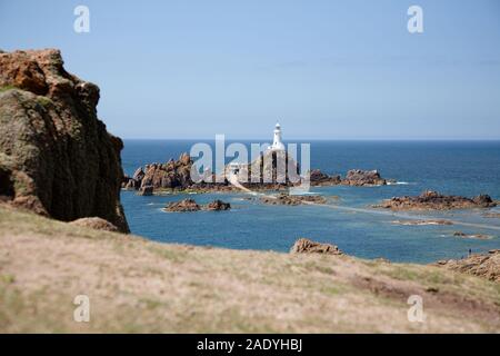 Étés ensoleillés journée à La Corbiere lighthouse, Jersey, Channel Islands Banque D'Images