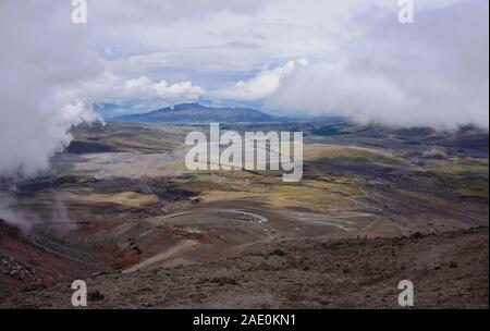 Avis de Jose Rivas refuge sur le volcan Cotopaxi, Parc National Cotopaxi, Equateur Banque D'Images