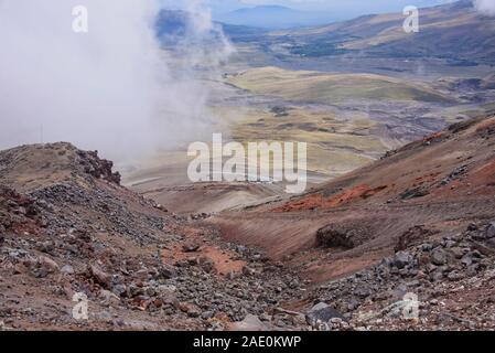 Avis de Jose Rivas refuge sur le volcan Cotopaxi, Parc National Cotopaxi, Equateur Banque D'Images