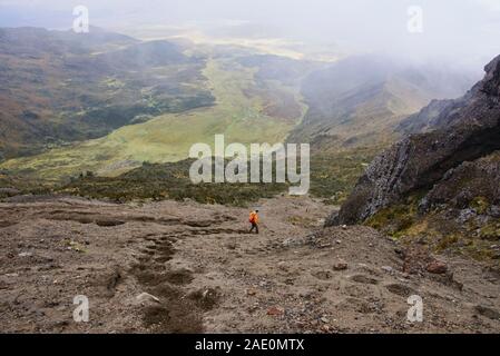 Trekking au volcan Rumiñahui, Parc National Cotopaxi, Equateur Banque D'Images