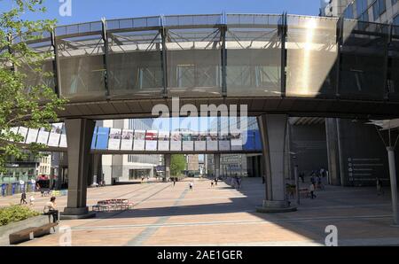 Bruxelles, Belgique, juin 2019, des immeubles modernes et des immeubles de bureaux sur l'esplanade du Parlement européen dans le quartier européen en Belgique, Europe Banque D'Images