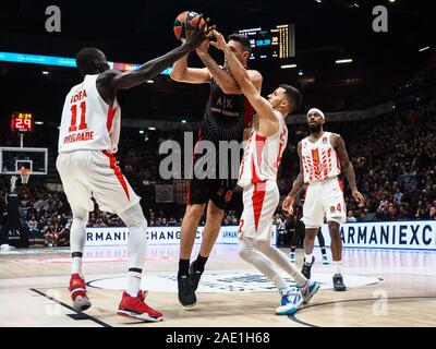 Milano, Italie. 05Th Dec 2019. luis scola, ala grande d'ax armani olimpia Milan vs faye de stade crvena zvezda mts stella rossa belgrado pendant AX Armani Exchange Milano vs Stade Crvena Zvezda Mts Belgrado, basket-ball championnat de l'Euroleague à Milan, Italie, 05 Décembre 2019 : Crédit Photo Agency indépendante/Alamy Live News Banque D'Images