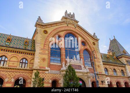Marché Central Hall, le plus grand et le plus ancien marché couvert de Budapest, Hongrie Banque D'Images