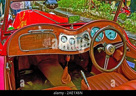 Tableau de bord de voiture Vintage MG Modèle 1951, Mumbai, Maharashtra, Inde, Asie Banque D'Images