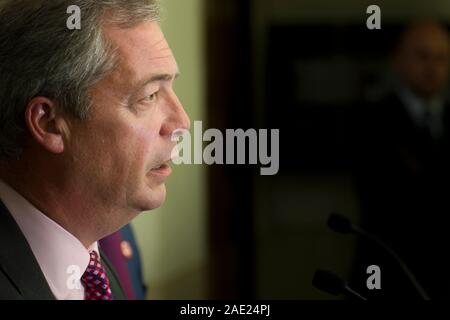 Parti pour l'indépendance du Royaume-Uni (UKIP) Leader Nigel Farage donnant sa dernière conférence de presse avant le référendum britannique de l'UE, qui aura lieu le 23 juin Banque D'Images