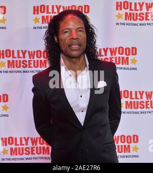 Los Angeles, United States. 06 Dec, 2019. Musicien Rick James arrive pour un gala privé pour célébrer l'ouverture de ''Retour vers le futur' Trilogy : l'exposition' pour rendre hommage à tous les trois films à la musée d'Hollywood à Los Angeles le Jeudi, Décembre 5, 2019. Photo par Jim Ruymen/UPI UPI : Crédit/Alamy Live News Banque D'Images