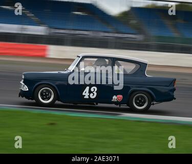 Eric Walker, Ford Anglia, HSCC Voitures de tourisme historique, finale du championnat, Silverstone, octobre 2019, Sports Car Club historique, HSCC, voitures, Classic Ra Banque D'Images