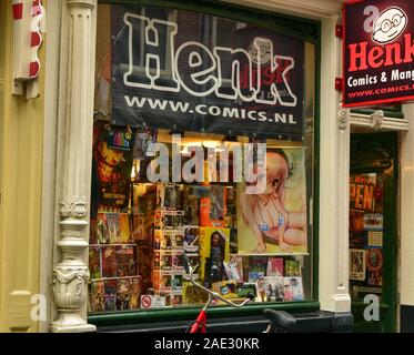 Amsterdam, Pays-Bas, août 2019. Amsterdam's cinatown, une vitrine pour un comic book store. Banque D'Images