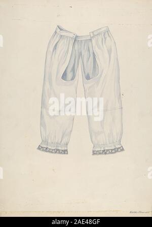 Un pantalon fabriqué vers 1937 par Edith Towner, avec une construction en tissu, une bordure en dentelle et un design de vêtement typique des vêtements pour femmes du début du XXe siècle. Banque D'Images