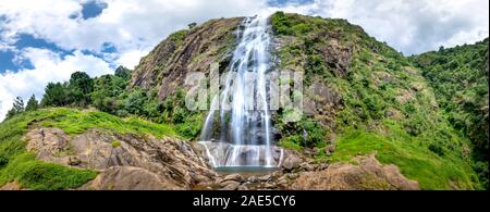 Cascade de l'Atc Tinh dans Lai Chau, Province de Son La, Vietnam Banque D'Images