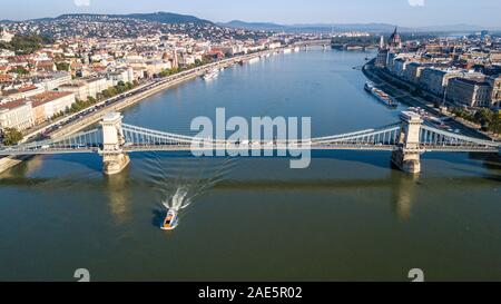 Pont à chaînes Széchenyi Lánchid, Széchenyi, Budapest, Hongrie Banque D'Images