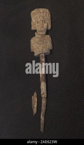 Aguja para el pelo (Acus crinalis). Torre de Hércules. Época romana. Museo Arqueológico e Histórico (Castillo de San Antón). La Coruña. La Galice. España. Banque D'Images