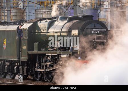 Retsored la locomotive à vapeur du patrimoine Royal Scot à Warrington Bank Quay station. Banque D'Images