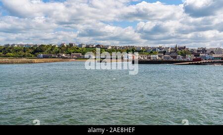 Maryport, Cumbria, Angleterre, Royaume-Uni - Mai 04, 2019 : La vue de manière Salmoor à la marina, la ville et le fleuve Ellen Banque D'Images