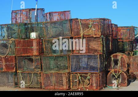 La Nasse et pots utilisés dans la pêche artisanale et la seiche poulpe, Vila Real de Santo Antonio do, Algarve, Portugal Banque D'Images