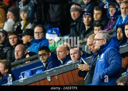 7 décembre 2019, Ewood Park, Blackburn, Angleterre ; Sky Bet Championship, les Blackburn Rovers v Derby County : Wayne Rooney de Derby County watches le jeu à l'audience Crédit : Simon Whitehead/News Images Banque D'Images