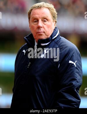 6 mai 2012. Soccer - Football Premiership - Aston Villa vs Tottenham Hotspur. Gestionnaire de Tottenham Harry Redknapp. Photographe : Paul Roberts/OneUpTop/Alamy. Banque D'Images