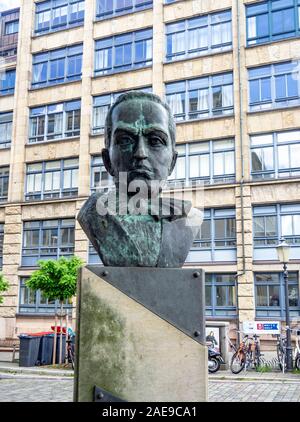 Buste en bronze de l'homme d'affaires Theodor Dill à Altstadt Hambourg Allemagne Banque D'Images