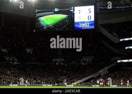 Londres, Royaume-Uni. 07Th Dec, 2019. Une vue générale du tableau de bord indiquant le score de 5-0 au cours de la partie. Le Premier Ministre de l'EPL League, Tottenham Hotspur v Burnley au Tottenham Hotspur Stadium à Londres le samedi 7 décembre 2019. Cette image ne peut être utilisé qu'à des fins rédactionnelles. Usage éditorial uniquement, licence requise pour un usage commercial. Aucune utilisation de pari, de jeux ou d'un seul club/ligue/dvd publications pic par Steffan Bowen/Andrew Orchard la photographie de sport/Alamy live news Crédit : Andrew Orchard la photographie de sport/Alamy Live News Banque D'Images