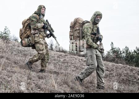 Les membres de l'équipe de soldats de l'armée militaire zone de patrouille Banque D'Images