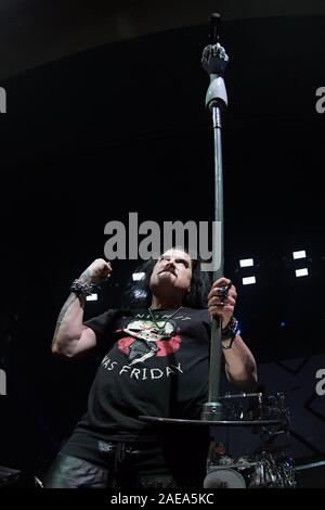 Rio de Janeiro, Brésil, le 6 décembre 2019. Le chanteur James Labrie du metal progressif Dream Theater lors d'un concert à Rio de Janeiro. Banque D'Images