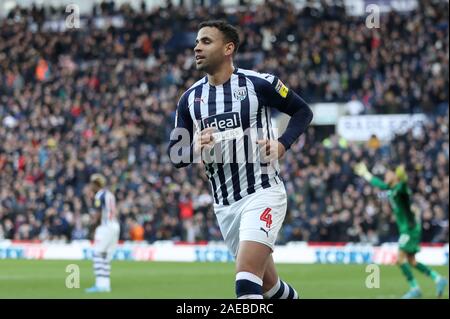 West Bromwich Albion's Hal Robson-Kanu célèbre marquant son troisième but du côté du jeu au cours de la Sky Bet Championship match à The Hawthorns, West Bromwich. Banque D'Images